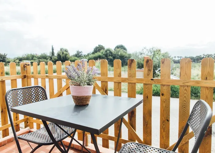 Country Chic Pistoia-Casa In Campagna Giardino, Free Parking, Wi-Fi